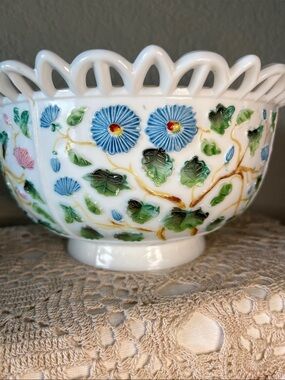 Antique Challinor Taylor Tree of Life Milk Glass Bowl Hand Painted Lace Edge 7”